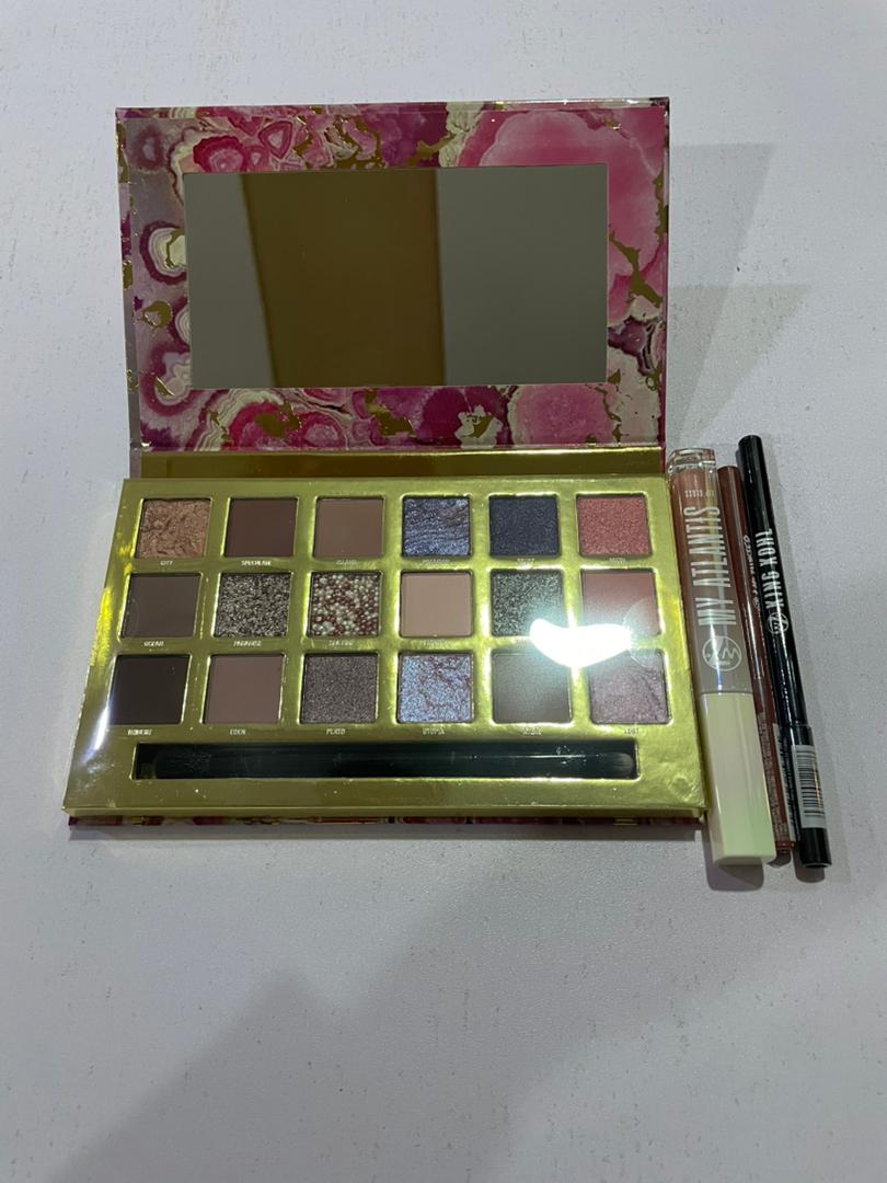 In your Dreams Make Up Set